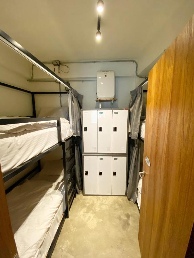 Fengjia Living Lab Hostel台中市 エクステリア 写真