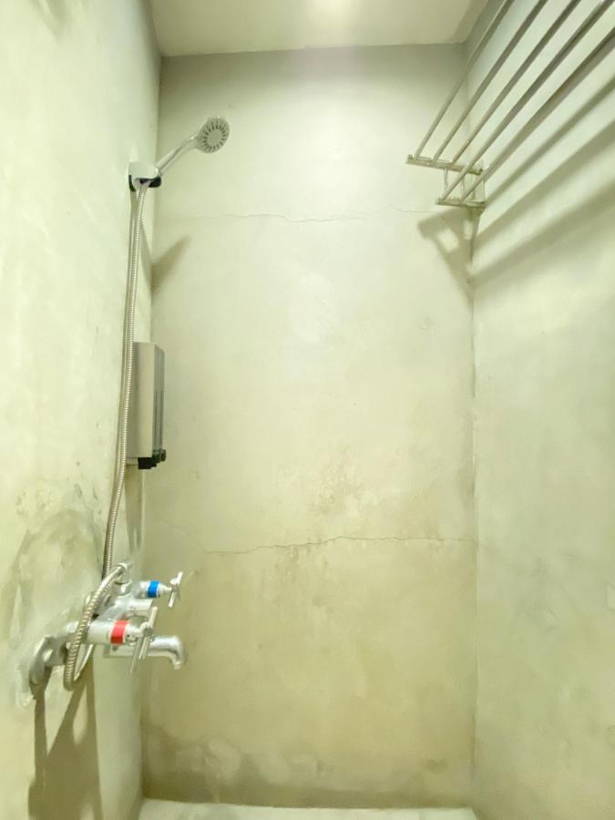 Fengjia Living Lab Hostel台中市 エクステリア 写真